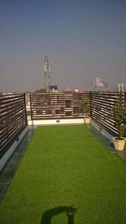 Hotel Seven Hills Tower Agra  Bagian luar foto