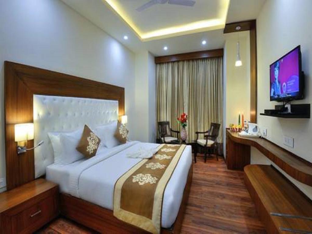 Hotel Seven Hills Tower Agra  Ruang foto