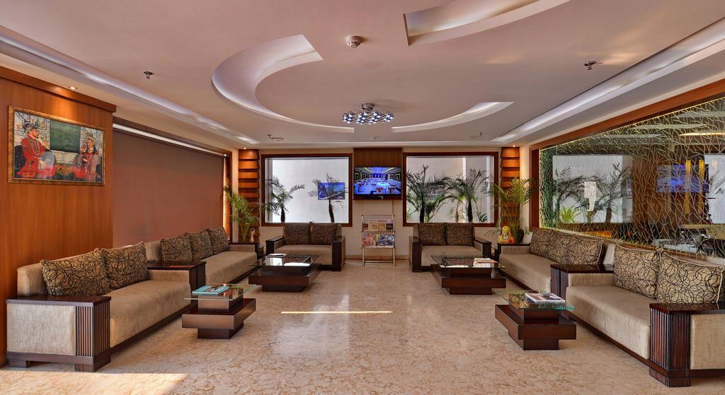 Hotel Seven Hills Tower Agra  Bagian luar foto