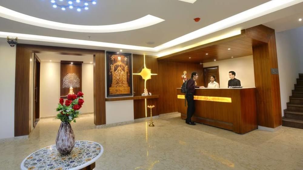 Hotel Seven Hills Tower Agra  Bagian luar foto