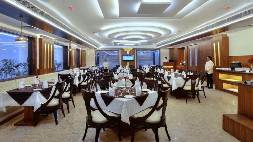 Hotel Seven Hills Tower Agra  Bagian luar foto