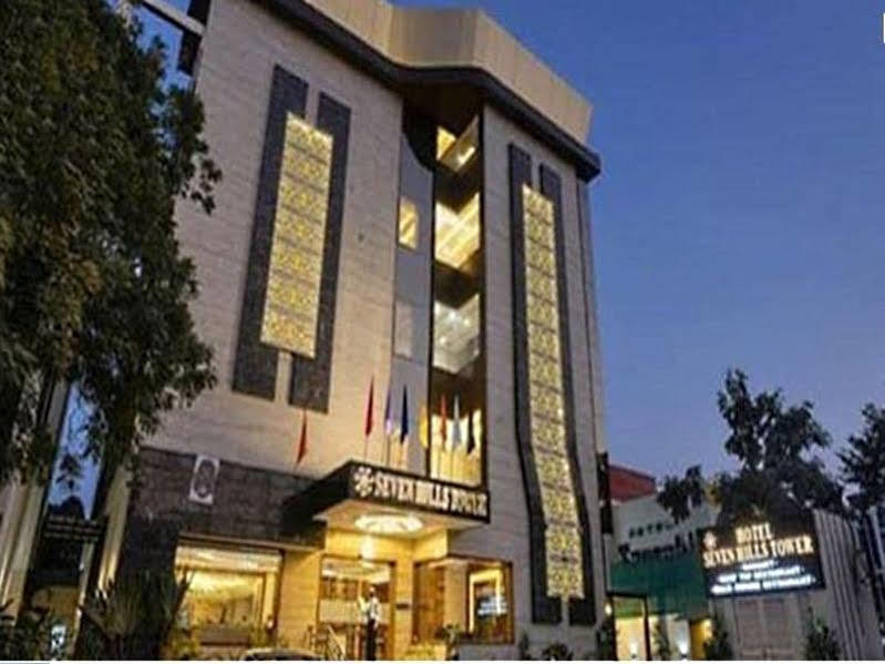 Hotel Seven Hills Tower Agra  Bagian luar foto